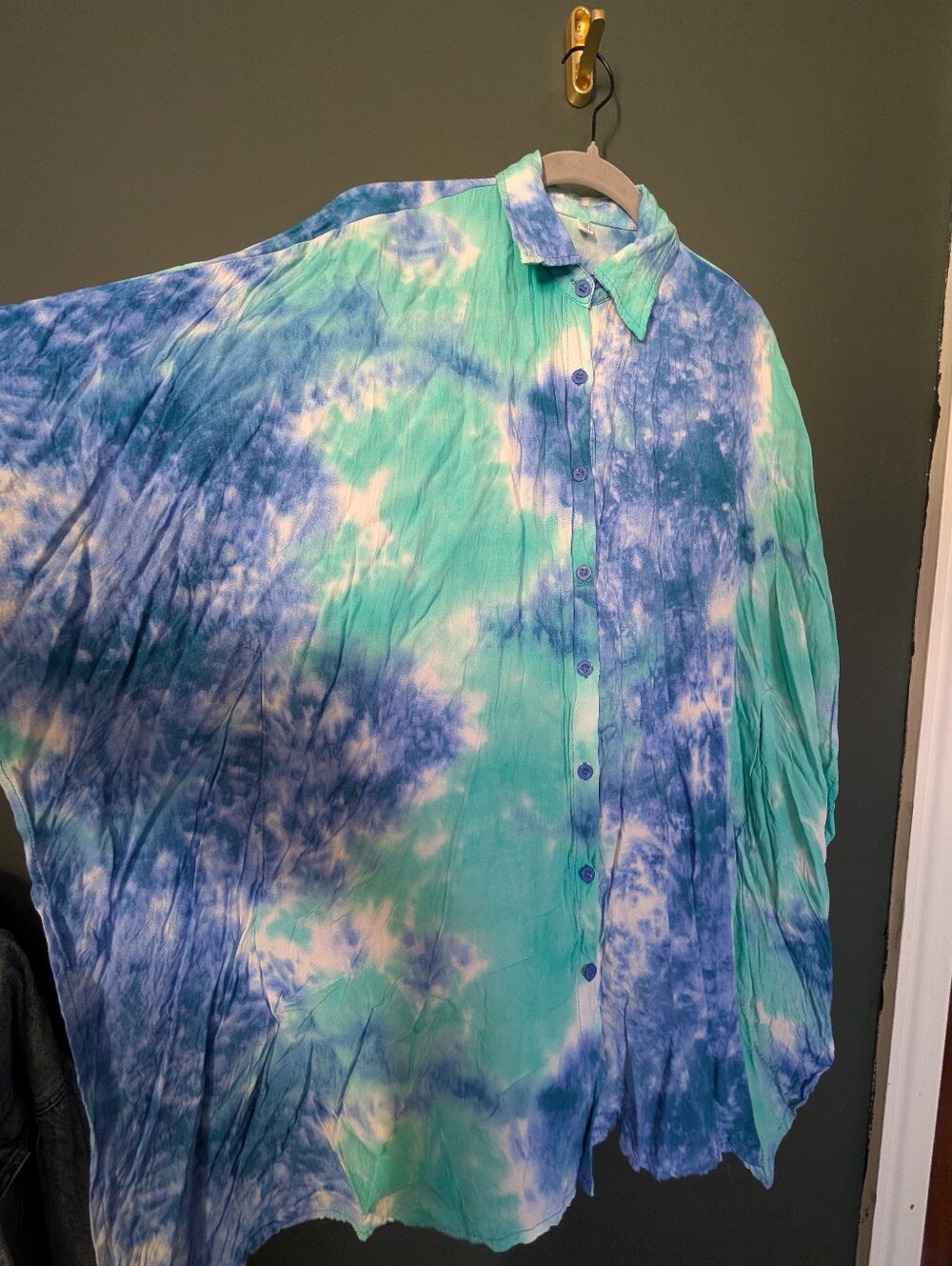 Ekoiaer Tie-Dye Blue & Aqua Button-Front Swim Coverup Shirt - Picture 4 of 8